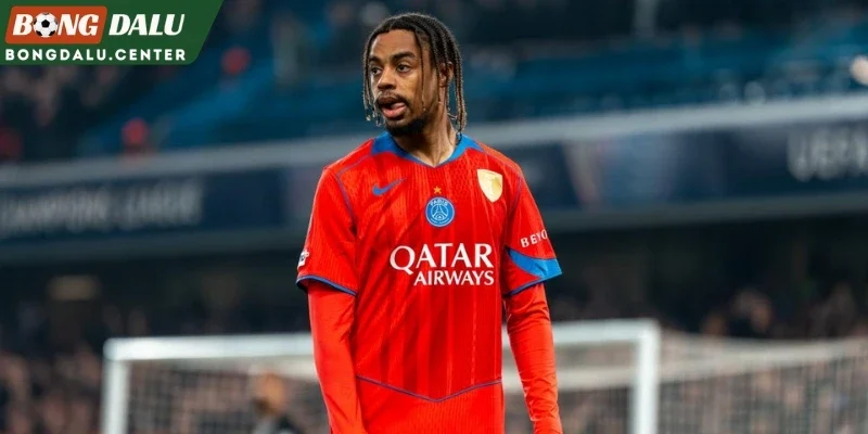 Arsenal nhắm Barcola nếu thương vụ Vinicius không thành