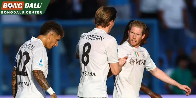 Kevin De Bruyne tỏa sáng trong ngày ra mắt Napoli
