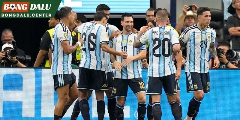 Argentina bước vào kỷ nguyên mới, Messi viết tiếp hành trình