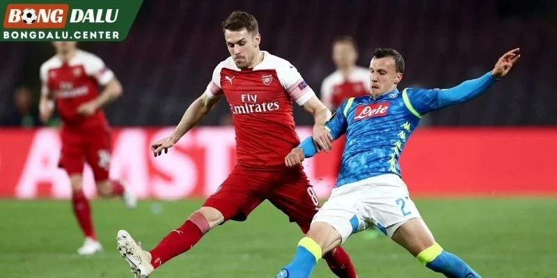 Đánh giá phong độ của Napoli và Arsenal