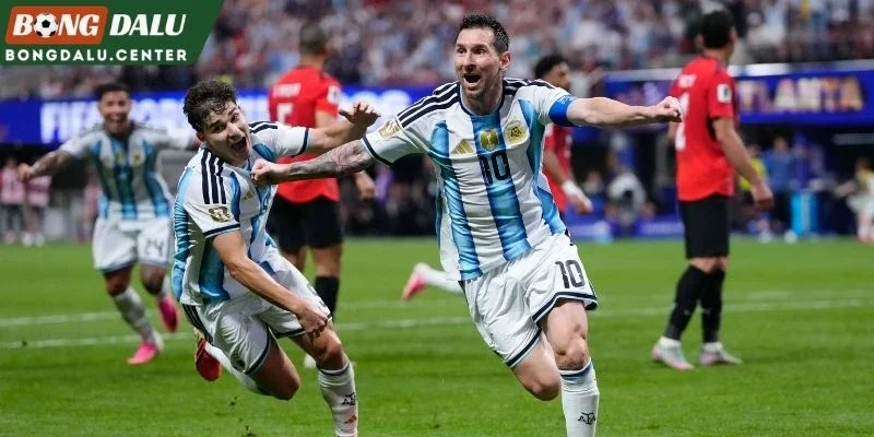 Hành trình 21 năm đưa Messi trở thành Vị thần xứ Tango