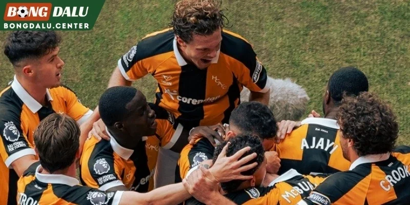 Hull City tạo địa chấn: 18 tân binh, 7 điểm sau 3 trận và chưa thủng lưới